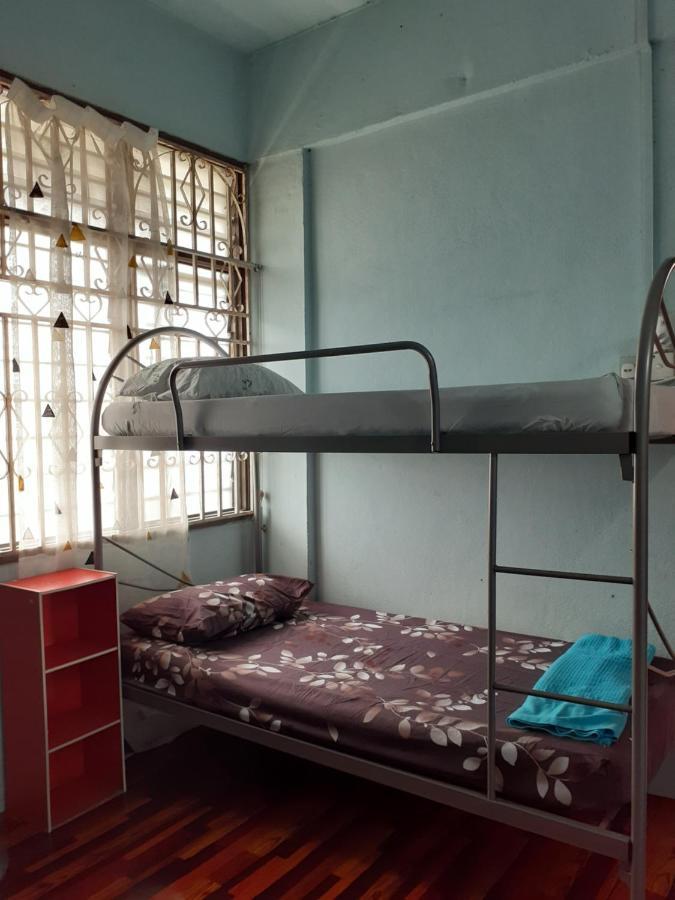 Homestay Idaman Tun Hussein - Harga Untuk 1 Rumah ,1 Bilik ,1 Bilik Air 4 Single Bed - Not Sharing Perai Dış mekan fotoğraf