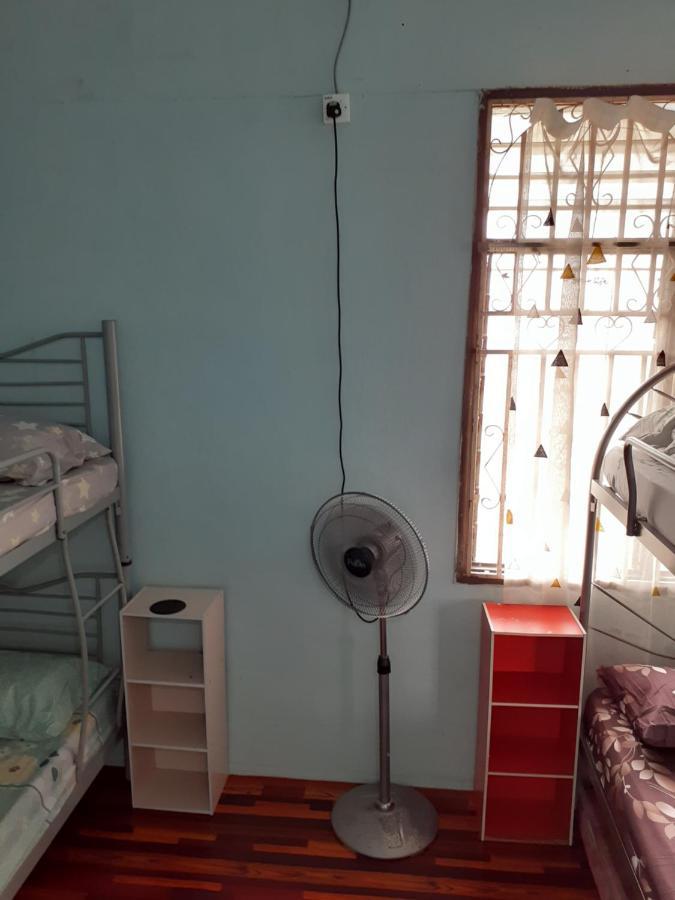 Homestay Idaman Tun Hussein - Harga Untuk 1 Rumah ,1 Bilik ,1 Bilik Air 4 Single Bed - Not Sharing Perai Dış mekan fotoğraf