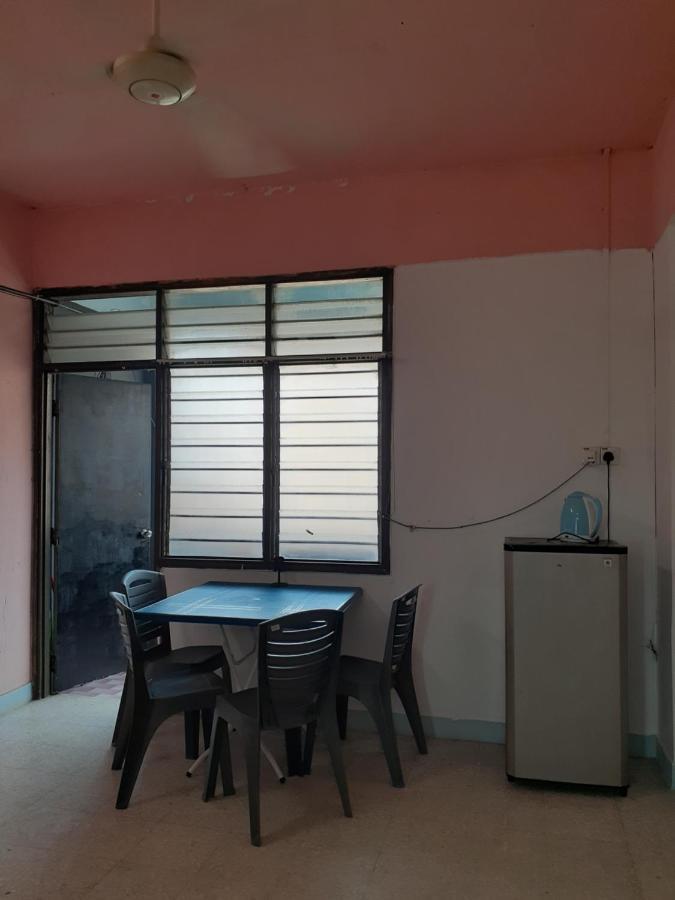 Homestay Idaman Tun Hussein - Harga Untuk 1 Rumah ,1 Bilik ,1 Bilik Air 4 Single Bed - Not Sharing Perai Dış mekan fotoğraf