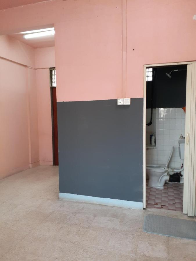 Homestay Idaman Tun Hussein - Harga Untuk 1 Rumah ,1 Bilik ,1 Bilik Air 4 Single Bed - Not Sharing Perai Dış mekan fotoğraf